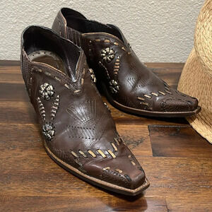 Vintage BCBG western rodeo metallic brown embellished Leather pointy Booties  7